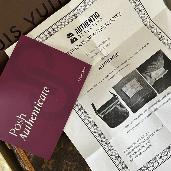 💯Authentic Louis Vuitton Brown Monogram Crossbody Bag certified by poshmark - Picture 3 of 16